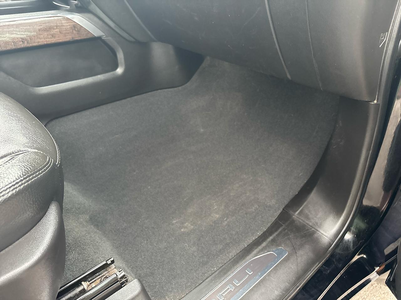 GMC Sierra 2500HD Denali Crew Cab 4WD SB 2023