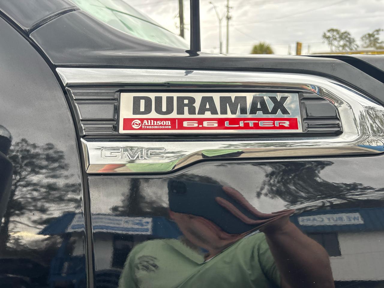 GMC Sierra 2500HD Denali Crew Cab 4WD SB 2023