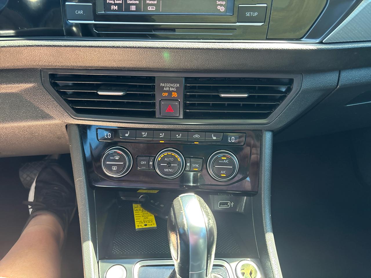 Volkswagen Jetta 1.4T SEL Premium 8A 2019