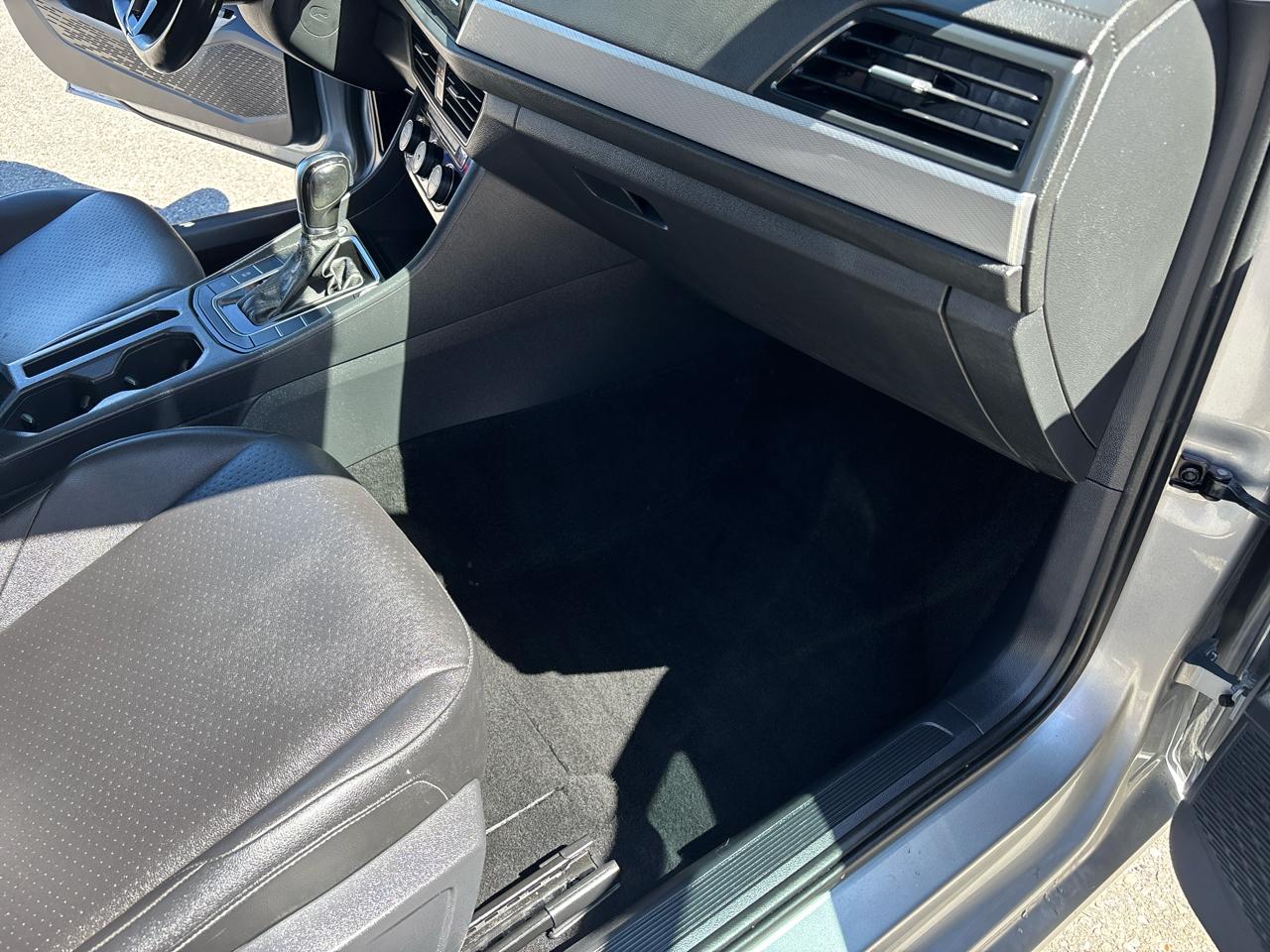 Volkswagen Jetta 1.4T SEL Premium 8A 2019