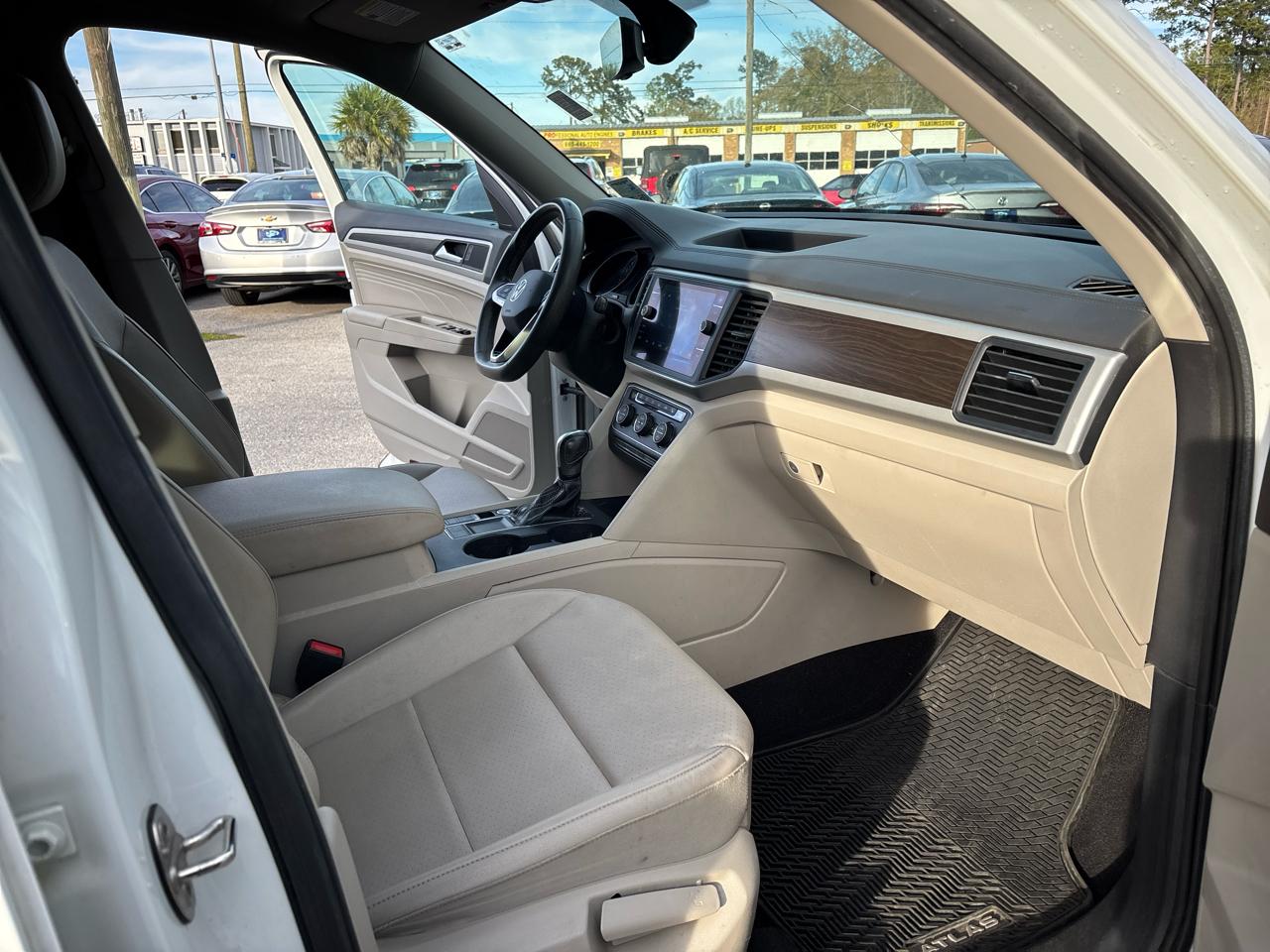 Volkswagen Atlas 2021.5 3.6L V6 SEL Premium 4MOTION 2021