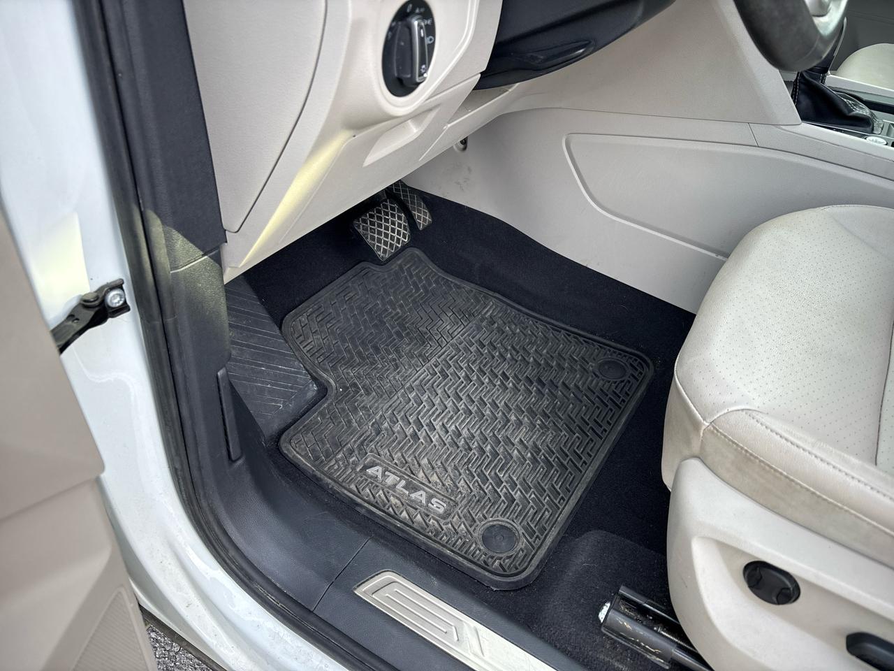 Volkswagen Atlas 2021.5 3.6L V6 SEL Premium 4MOTION 2021