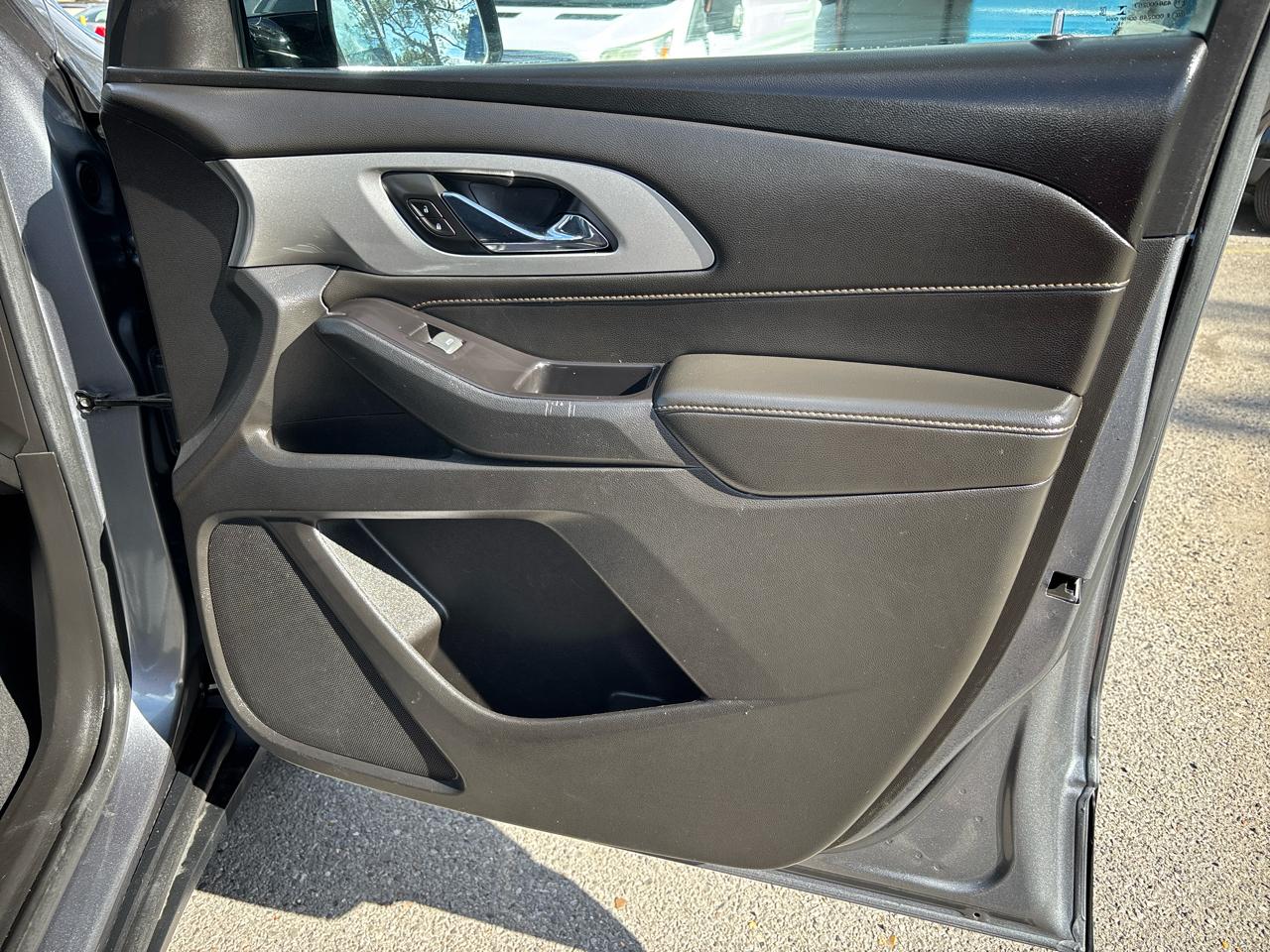 Chevrolet Traverse LT FL FWD 2020