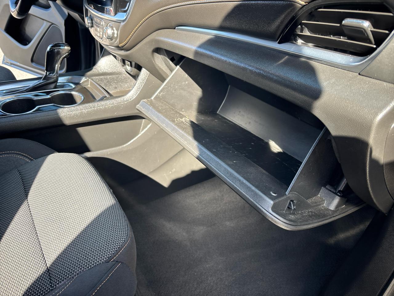 Chevrolet Traverse LT FL FWD 2020