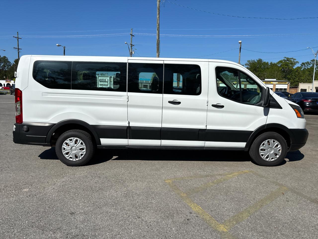Ford Transit 350 Wagon Low Roof XLT 60/40 Pass. 148-in. WB 2019