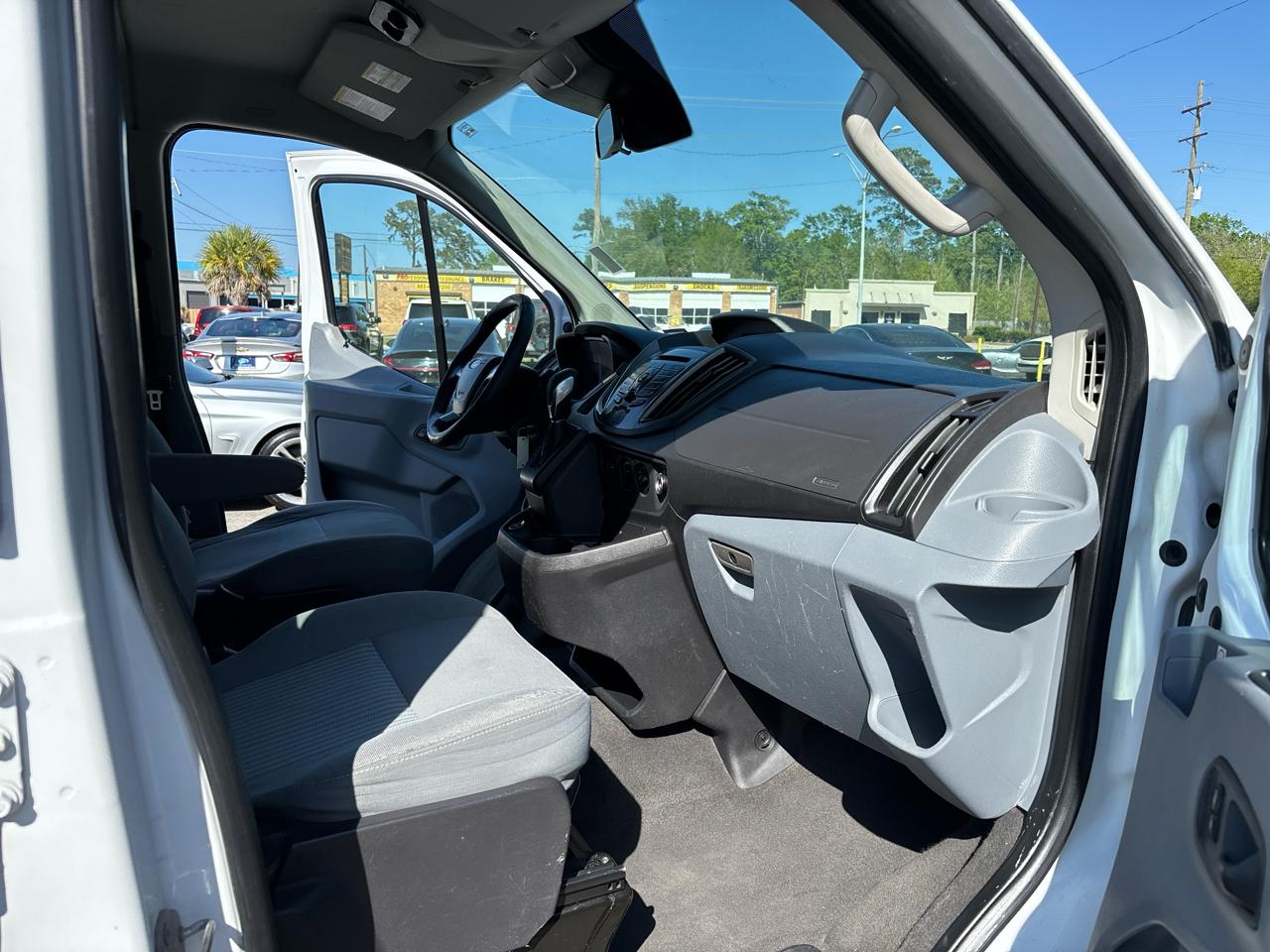 Ford Transit 350 Wagon Low Roof XLT 60/40 Pass. 148-in. WB 2019