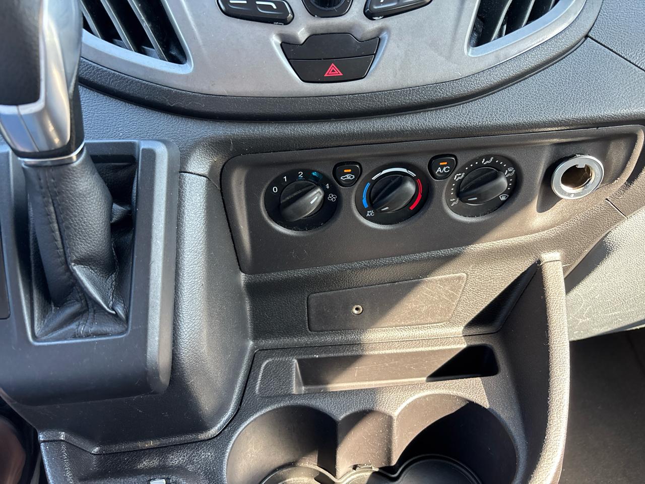 Ford Transit 350 Wagon Low Roof XLT 60/40 Pass. 148-in. WB 2019