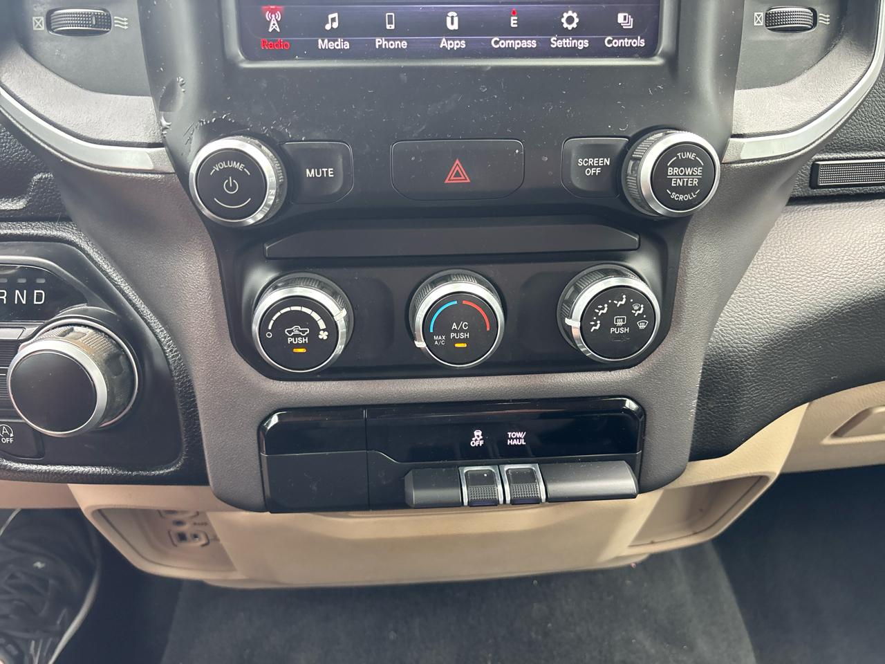 RAM 1500 Big Horn Crew Cab SWB 2WD 2020