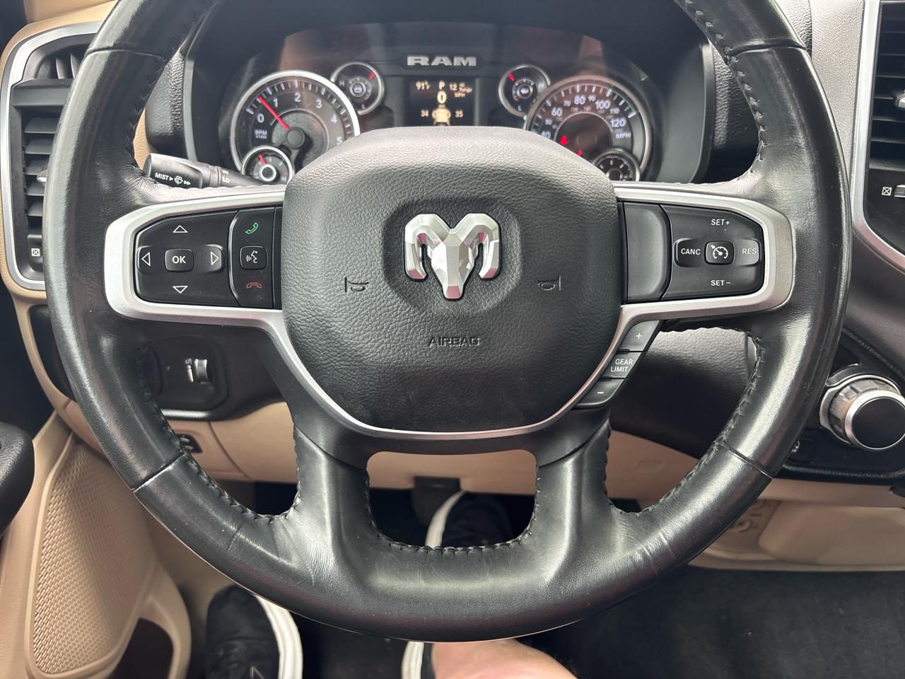 RAM 1500 Big Horn Crew Cab SWB 2WD 2020