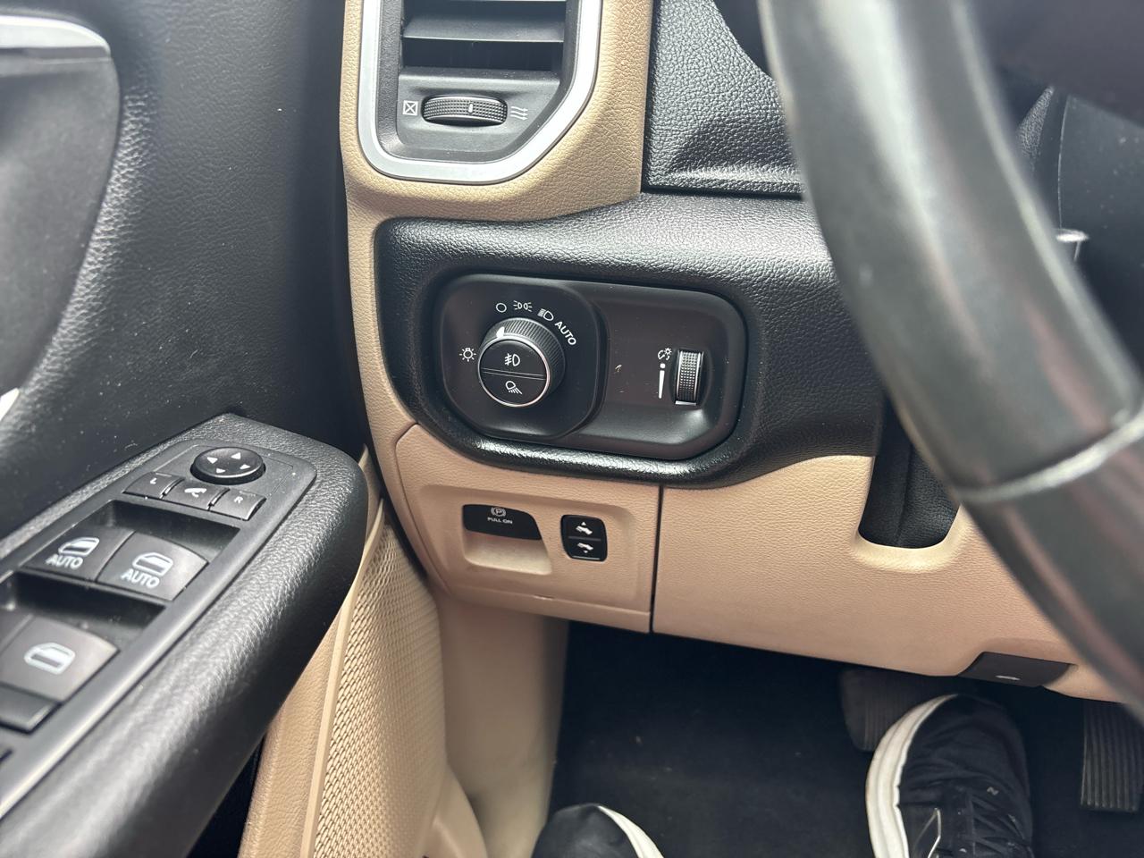 RAM 1500 Big Horn Crew Cab SWB 2WD 2020
