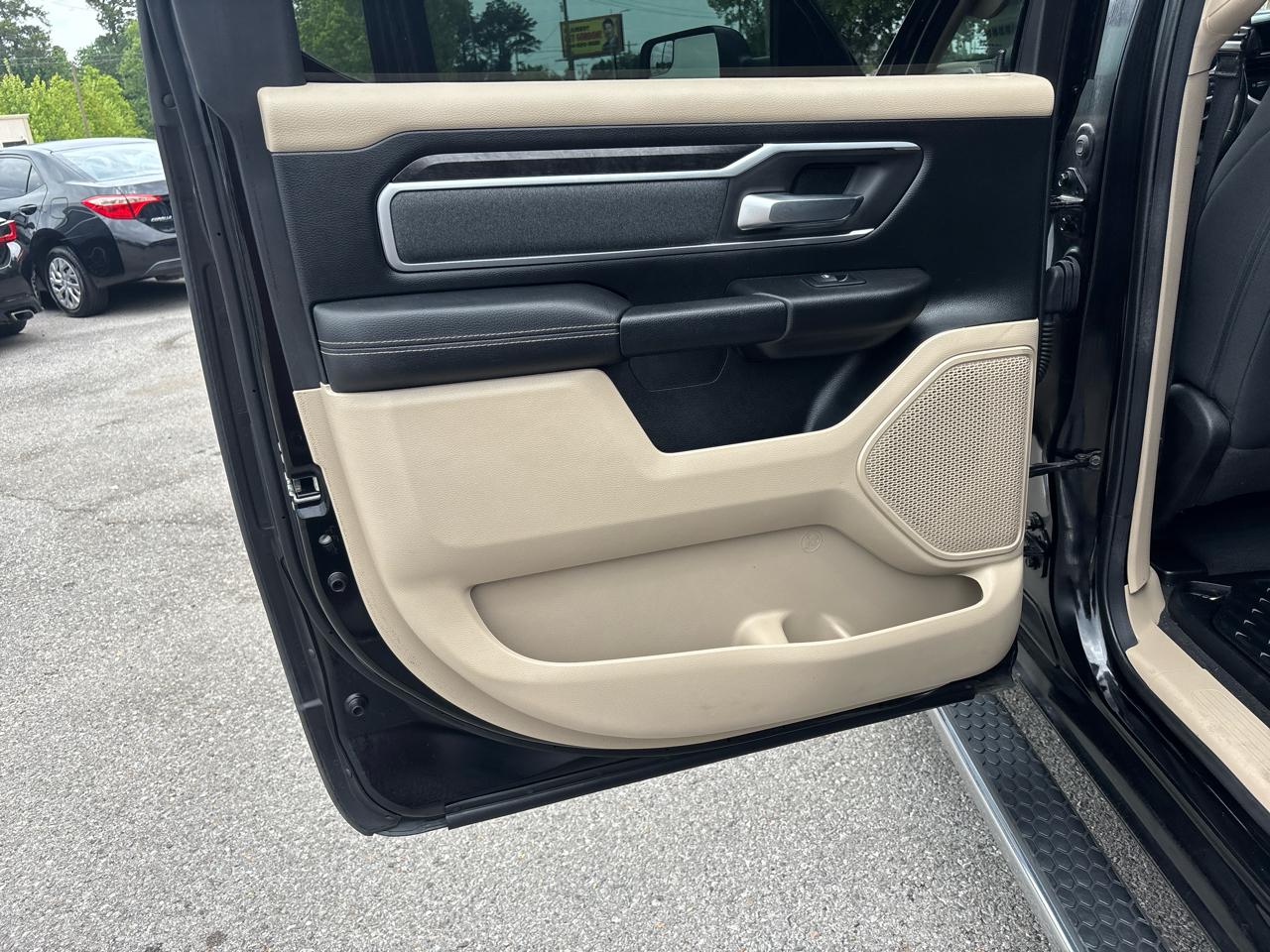 RAM 1500 Big Horn Crew Cab SWB 2WD 2020