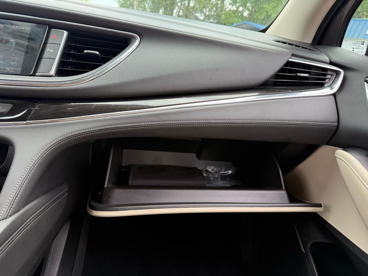 Buick Enclave Essence FWD 2019