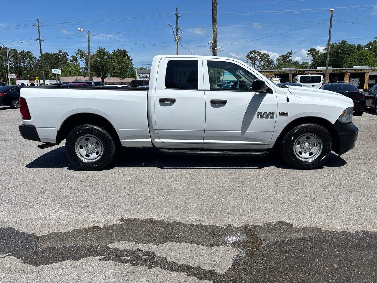 RAM 1500 Tradesman Quad Cab 2WD 2014