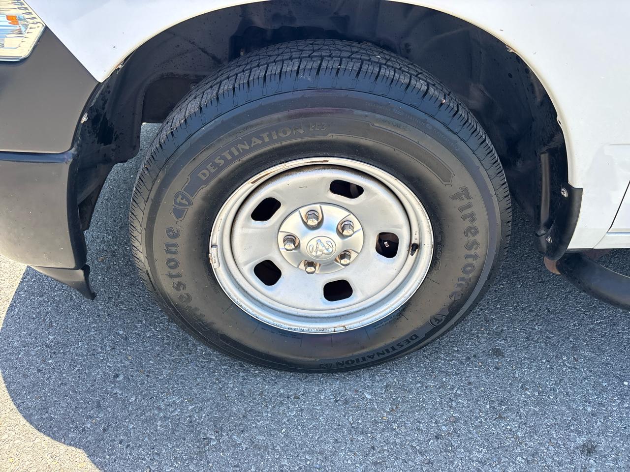 RAM 1500 Tradesman Quad Cab 2WD 2014