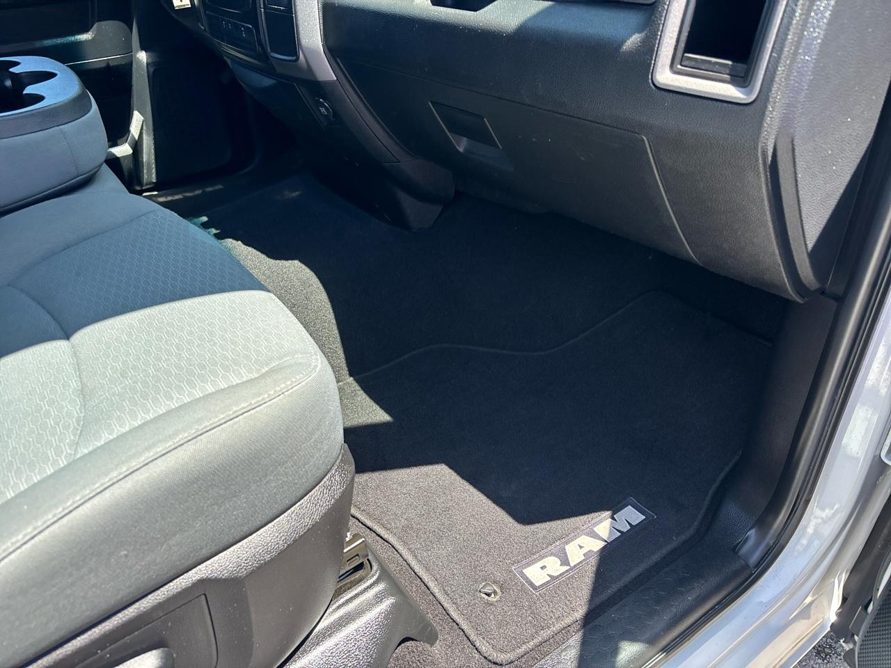 RAM 1500 Tradesman Quad Cab 2WD 2014