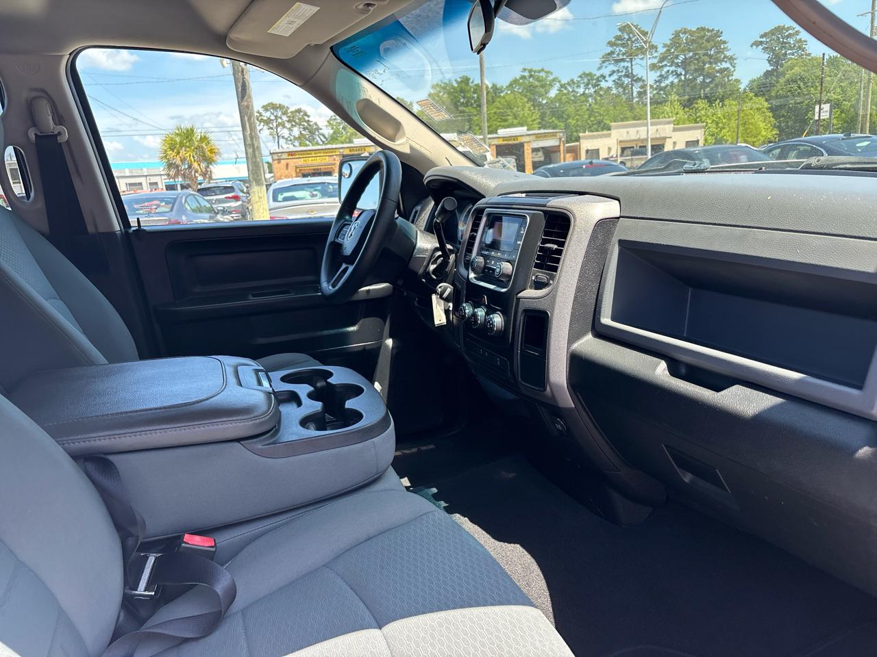 RAM 1500 Tradesman Quad Cab 2WD 2014