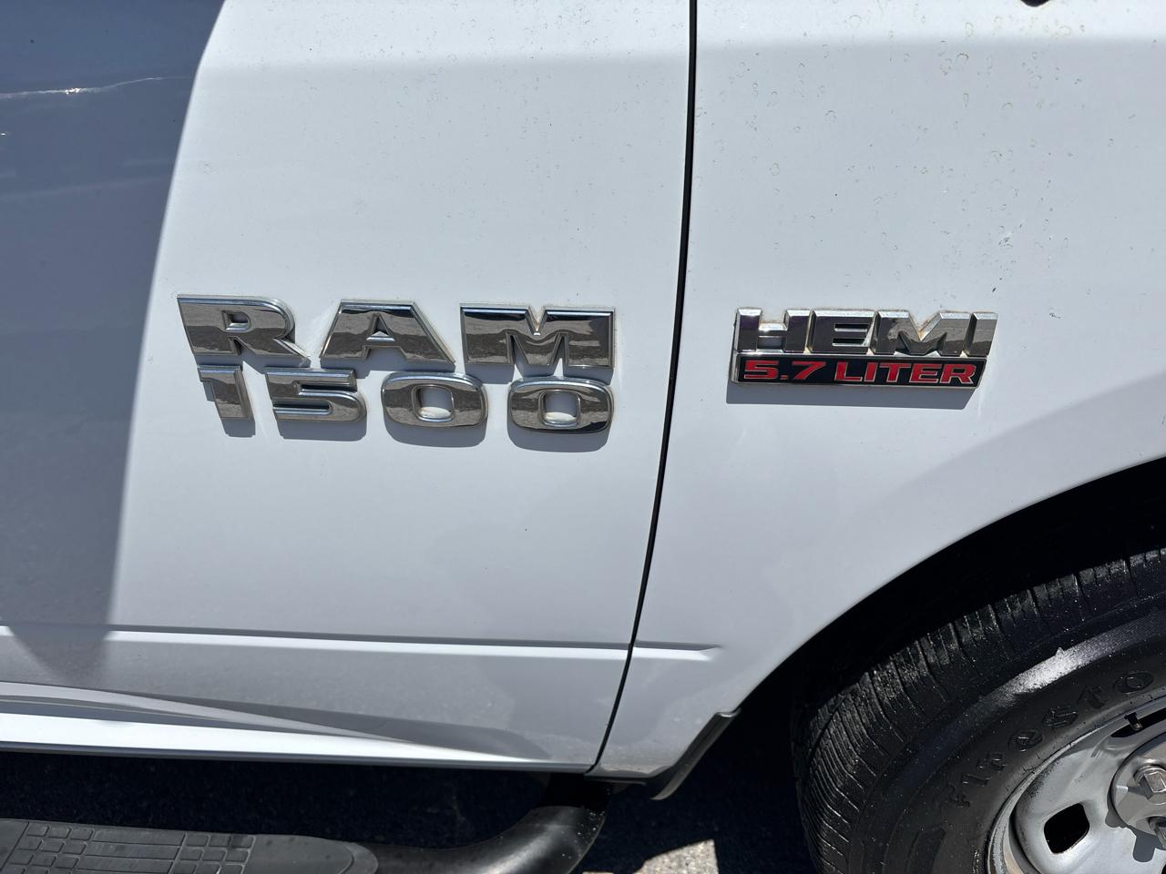 RAM 1500 Tradesman Quad Cab 2WD 2014