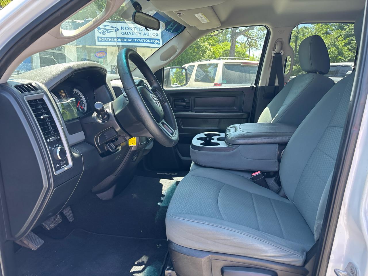 RAM 1500 Tradesman Quad Cab 2WD 2014