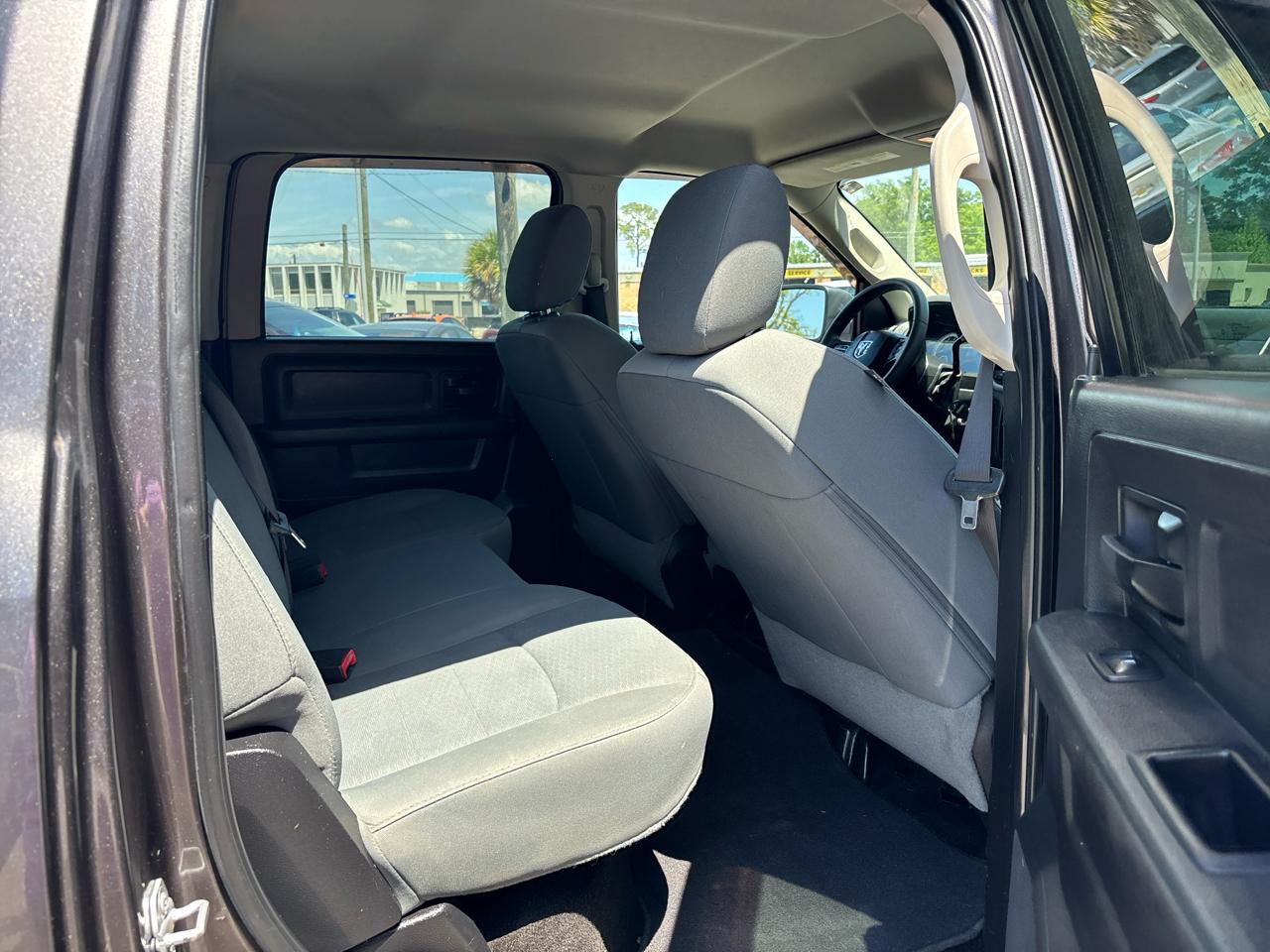 RAM 2500 Tradesman Crew Cab SWB 2WD 2016