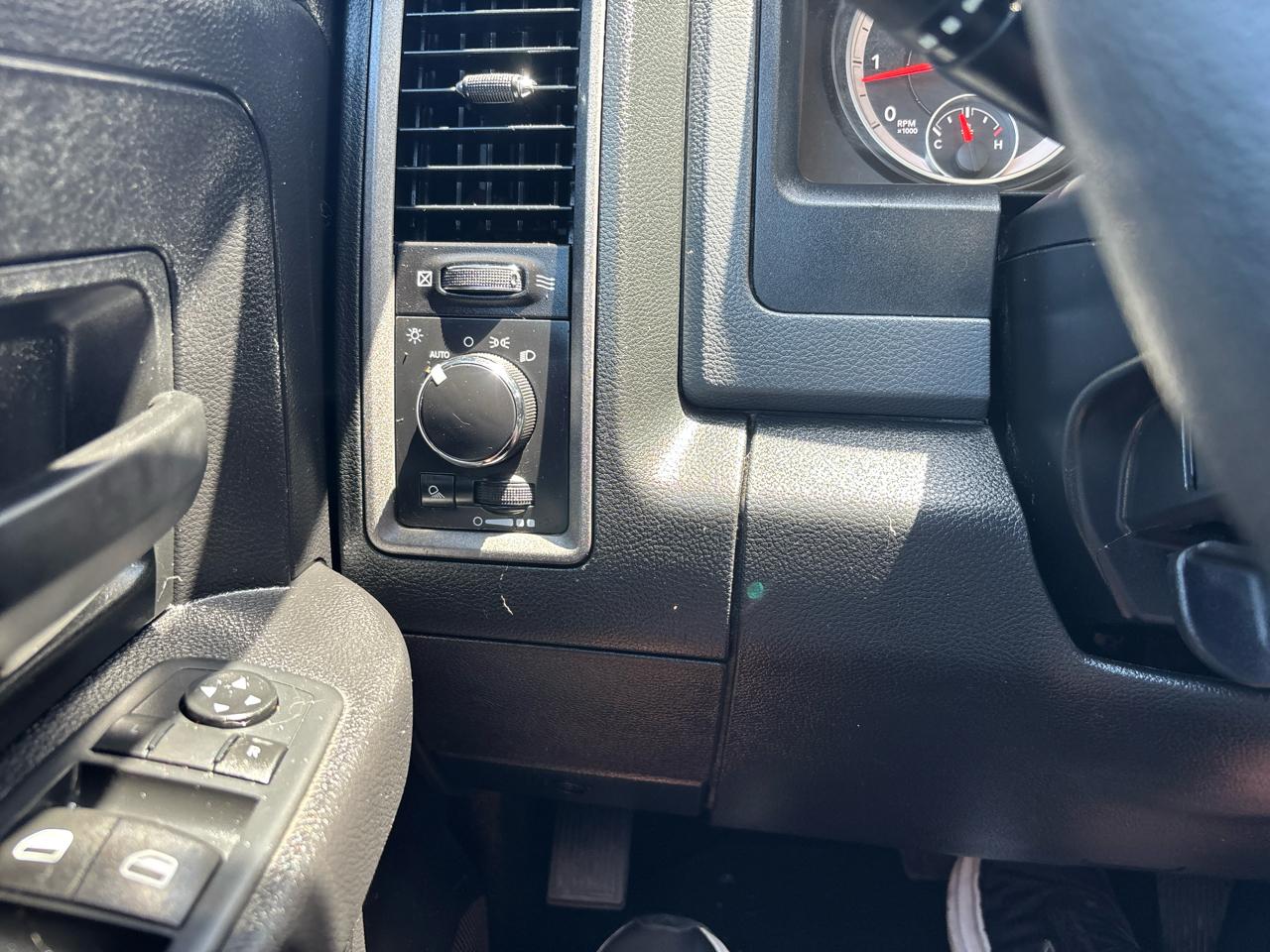 RAM 2500 Tradesman Crew Cab SWB 2WD 2016