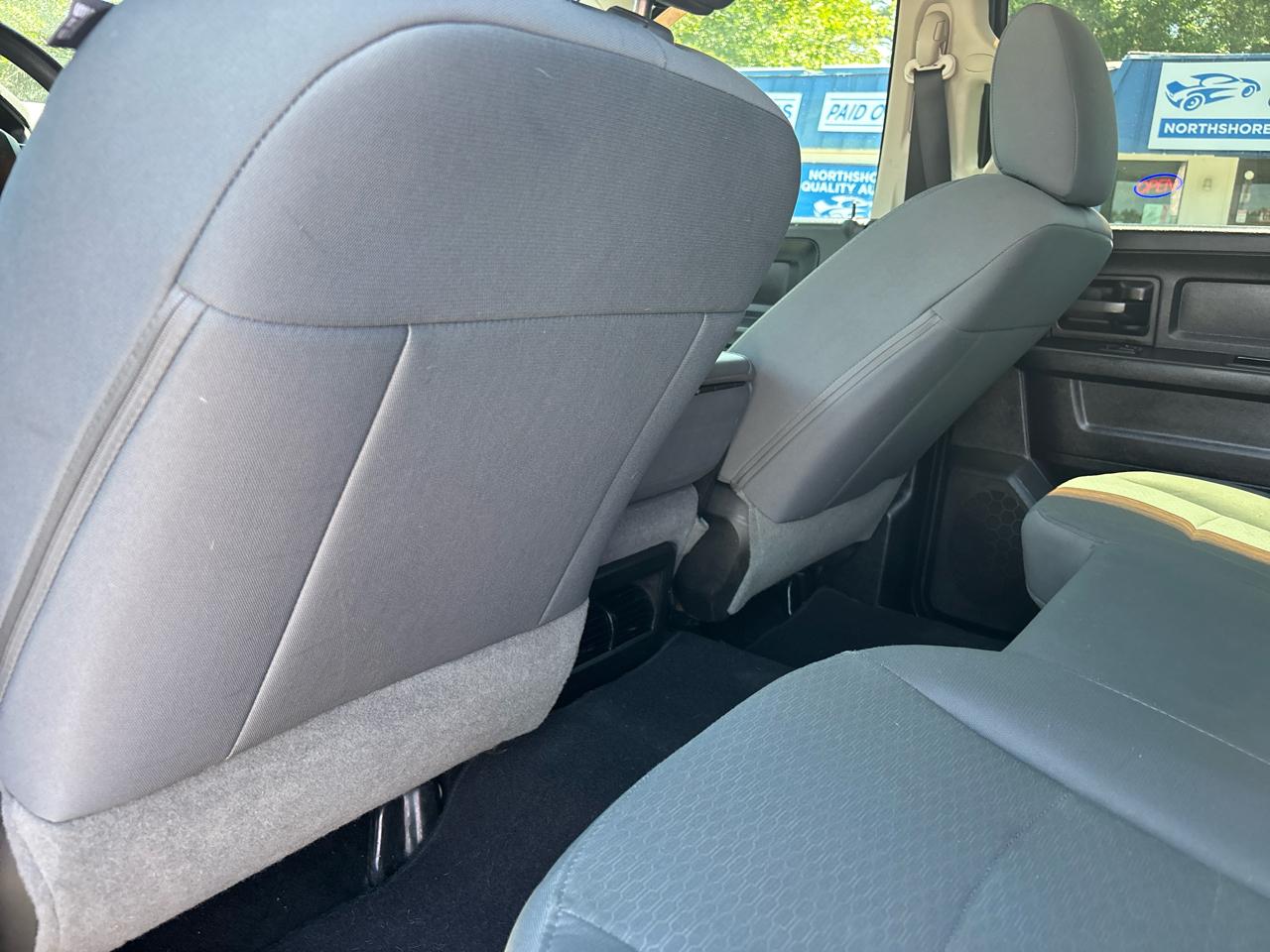 RAM 2500 Tradesman Crew Cab SWB 2WD 2016