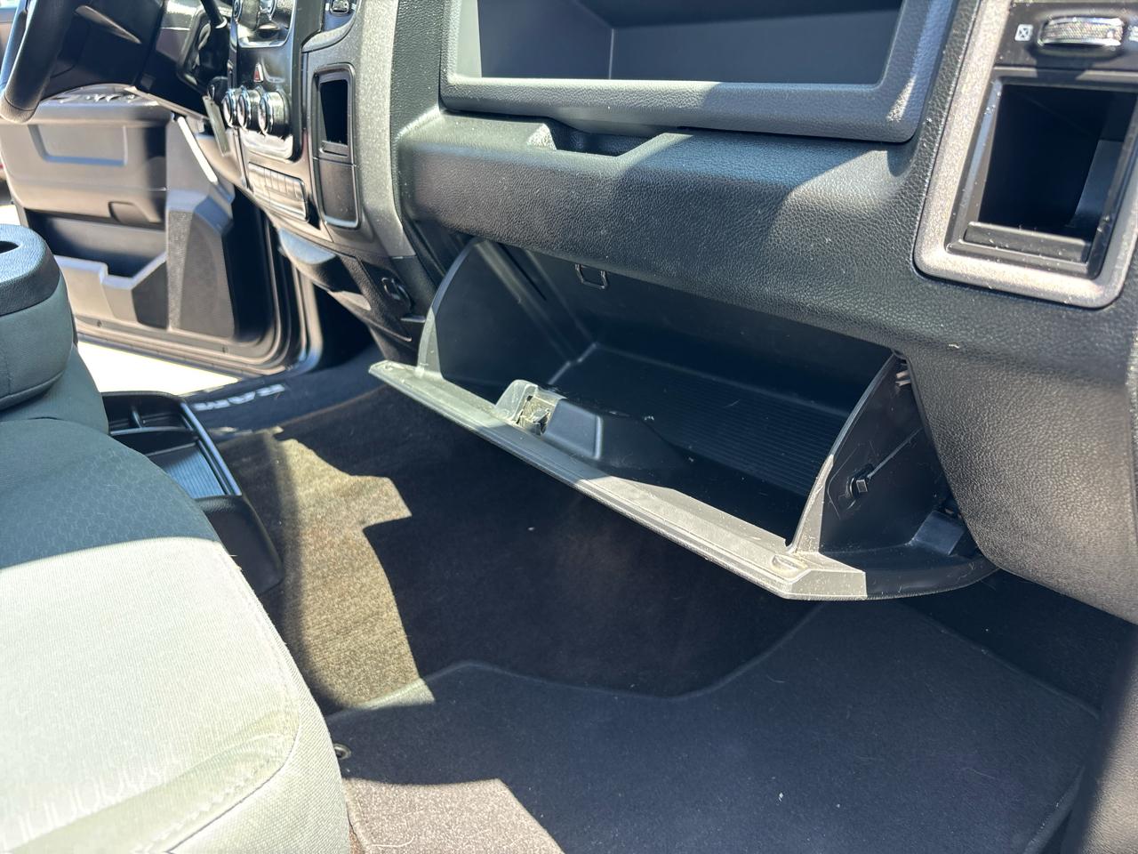 RAM 2500 Tradesman Crew Cab SWB 2WD 2016