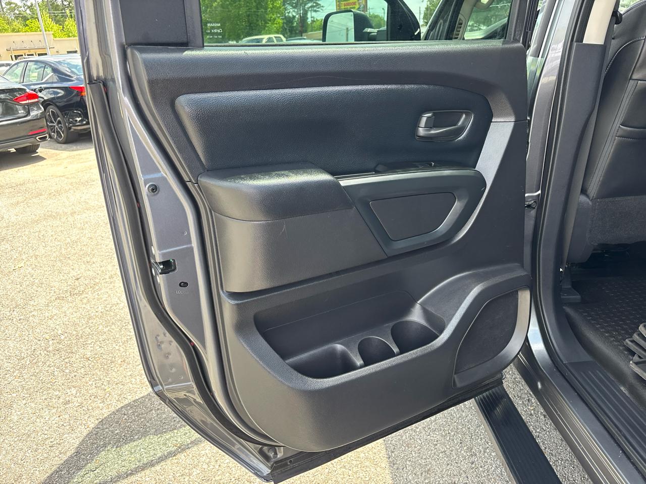 Nissan Titan S Crew Cab 2WD 2019