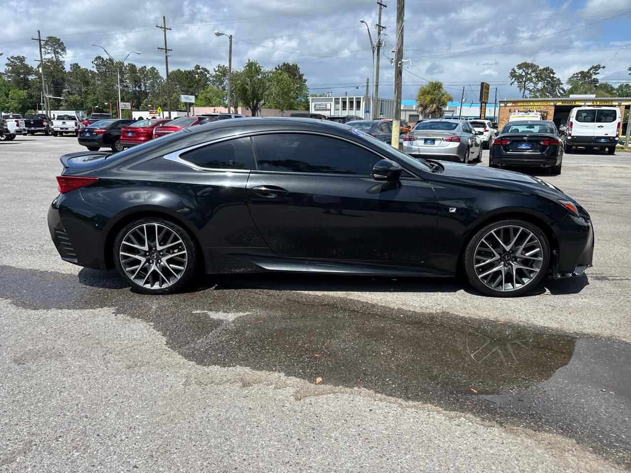 Lexus RC 200t 2D Coupe 2017