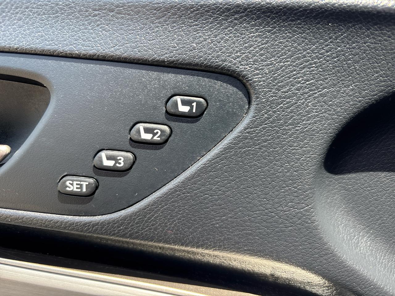 Lexus RC 200t 2D Coupe 2017