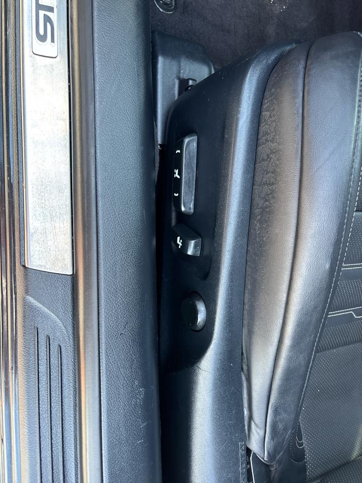 Lexus RC 200t 2D Coupe 2017