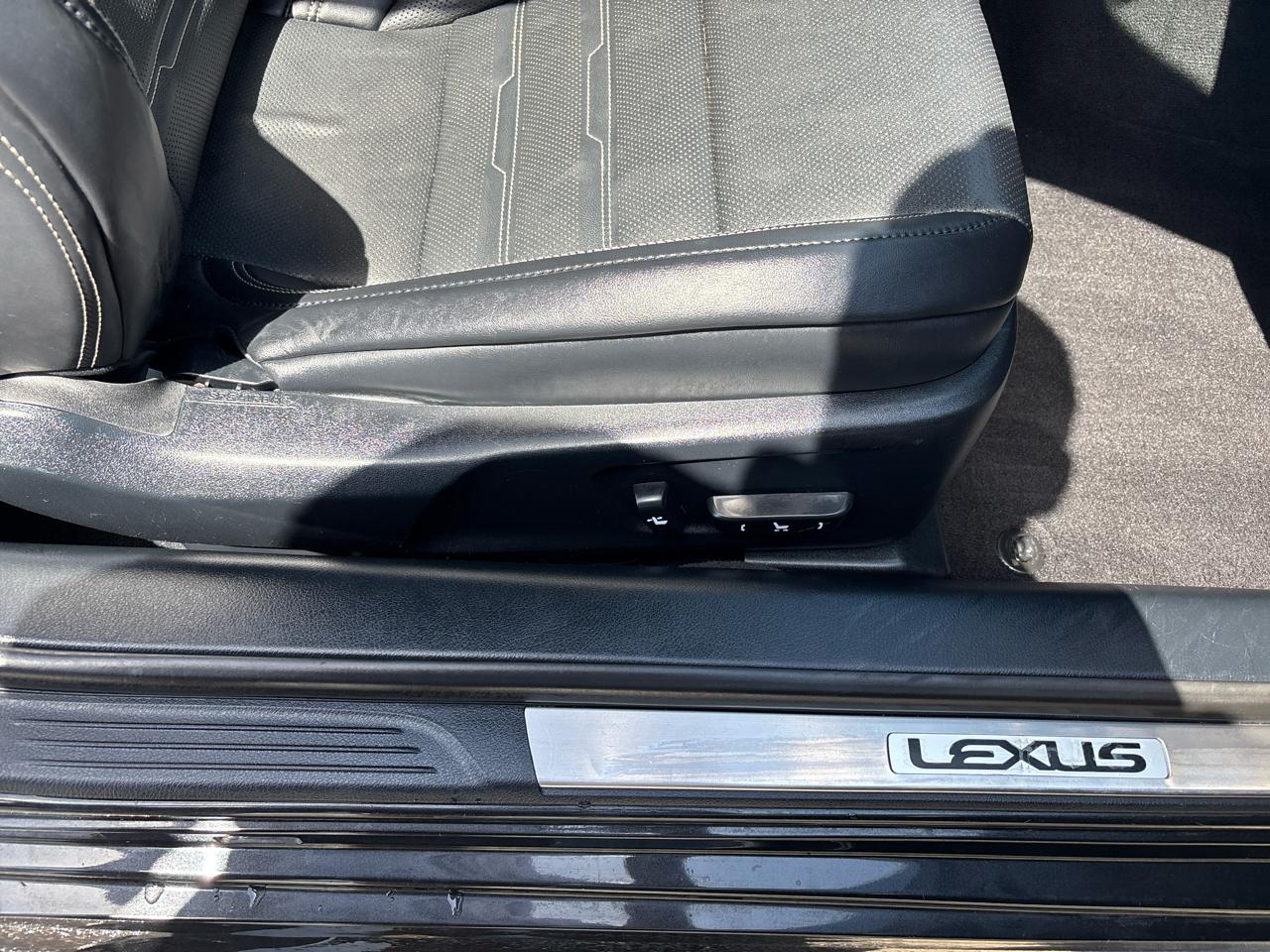 Lexus RC 200t 2D Coupe 2017