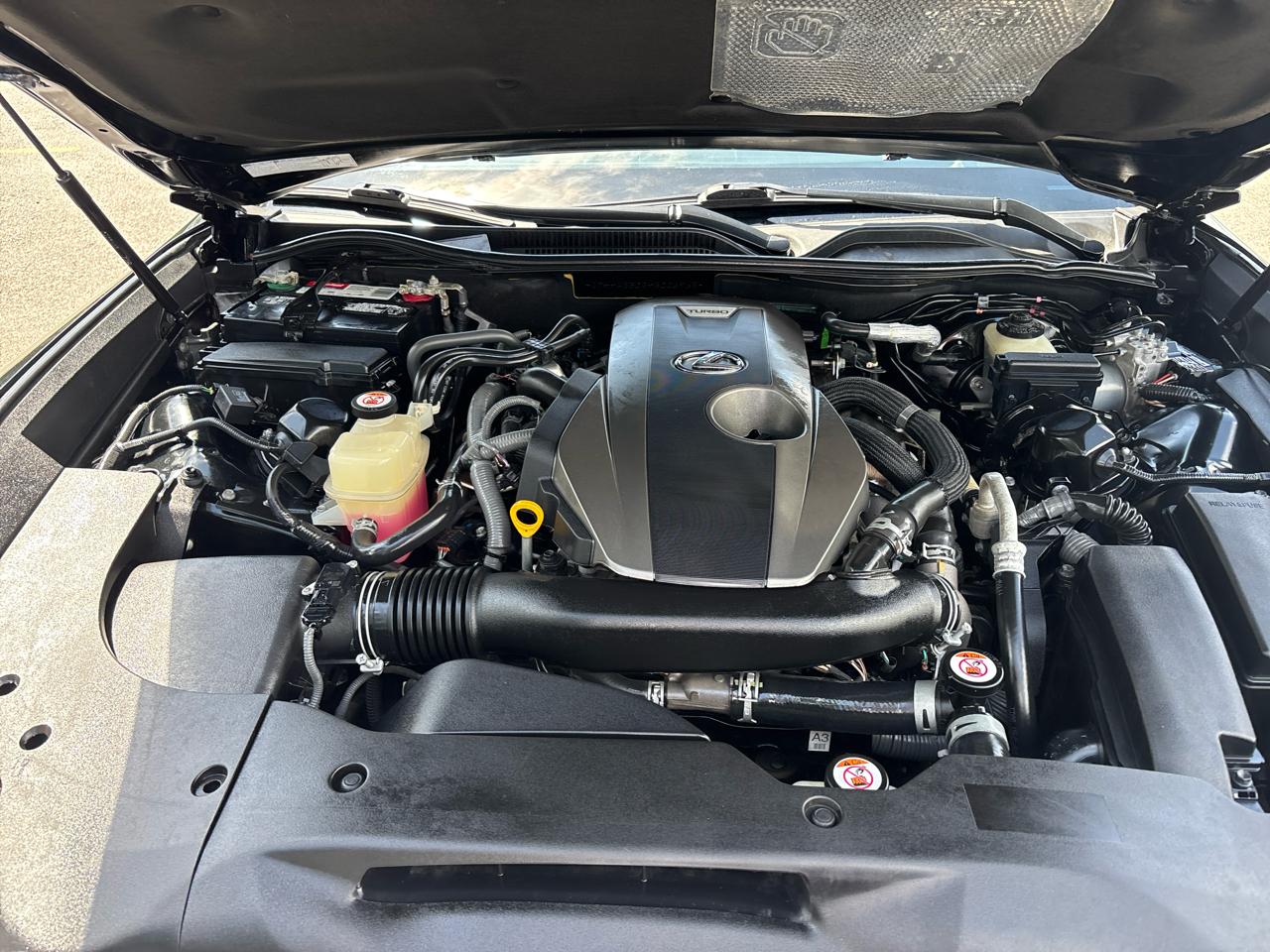 Lexus RC 200t 2D Coupe 2017