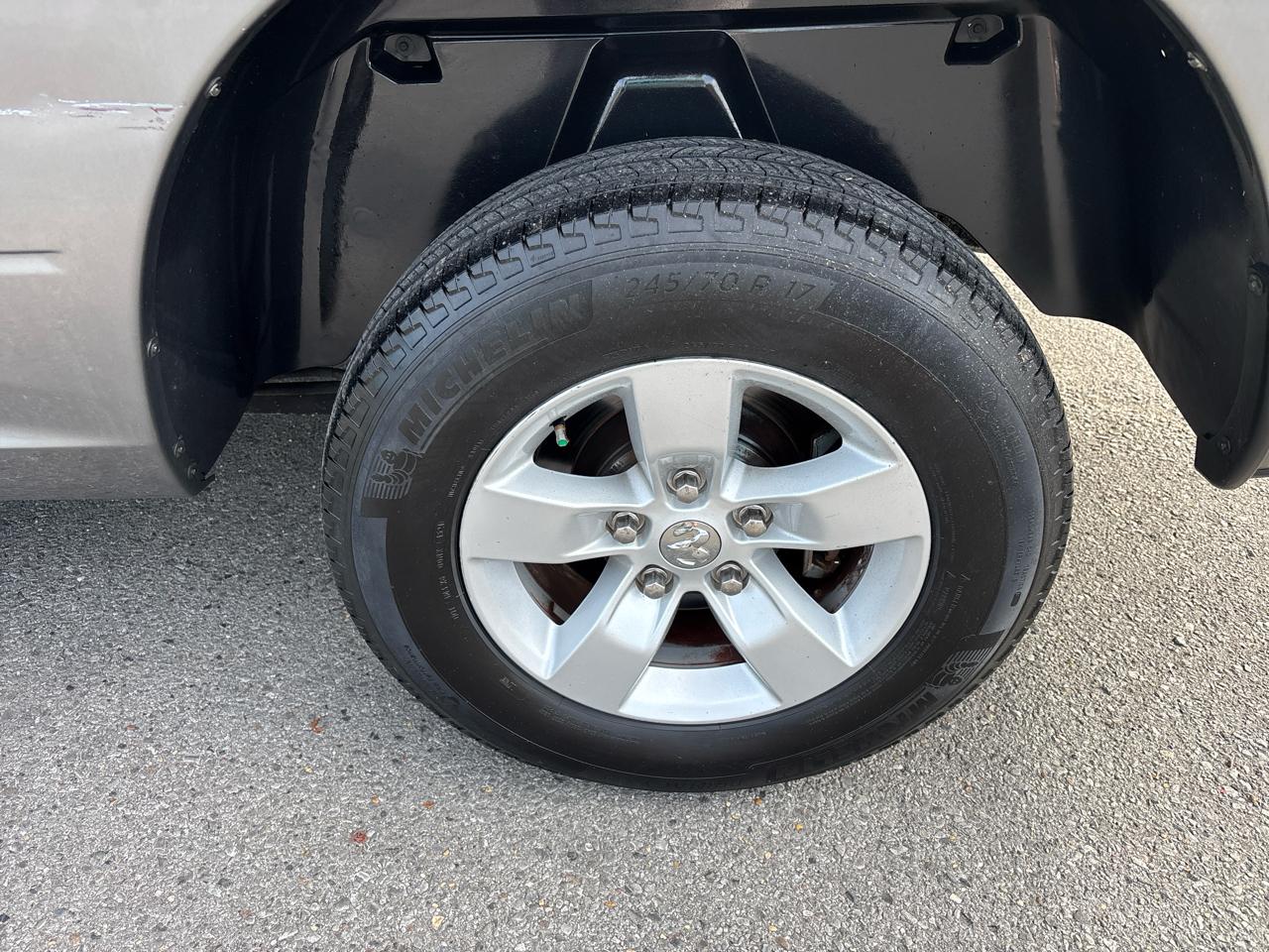 RAM 1500 Tradesman Quad Cab 2WD 2013