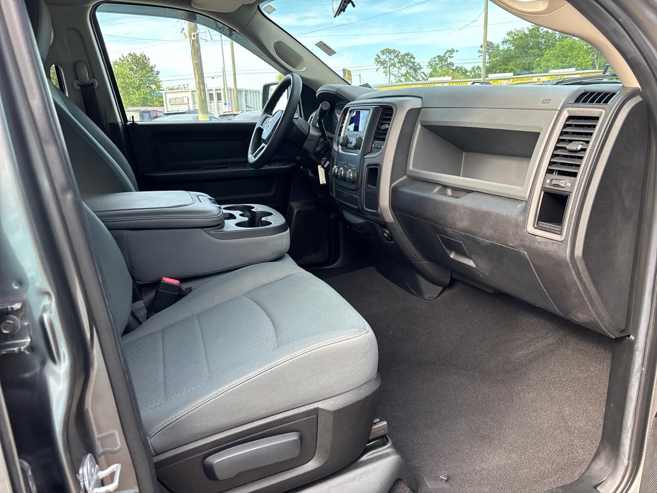 RAM 1500 Tradesman Quad Cab 2WD 2013