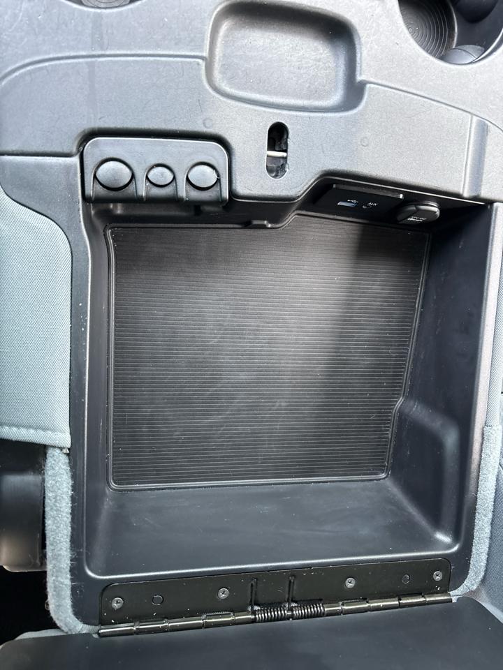 RAM 1500 Tradesman Quad Cab 2WD 2013