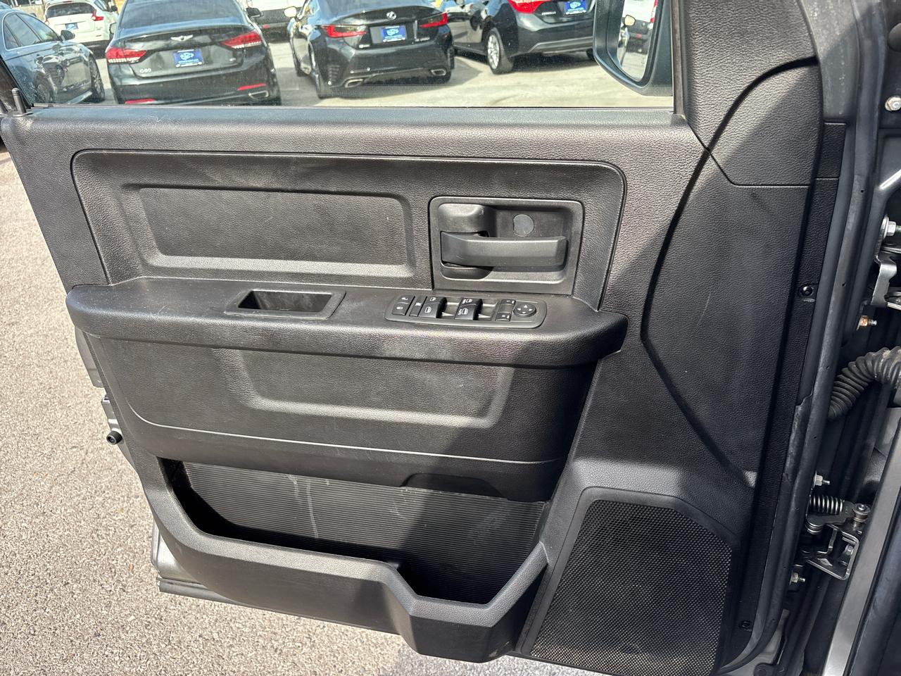 RAM 1500 Tradesman Quad Cab 2WD 2013