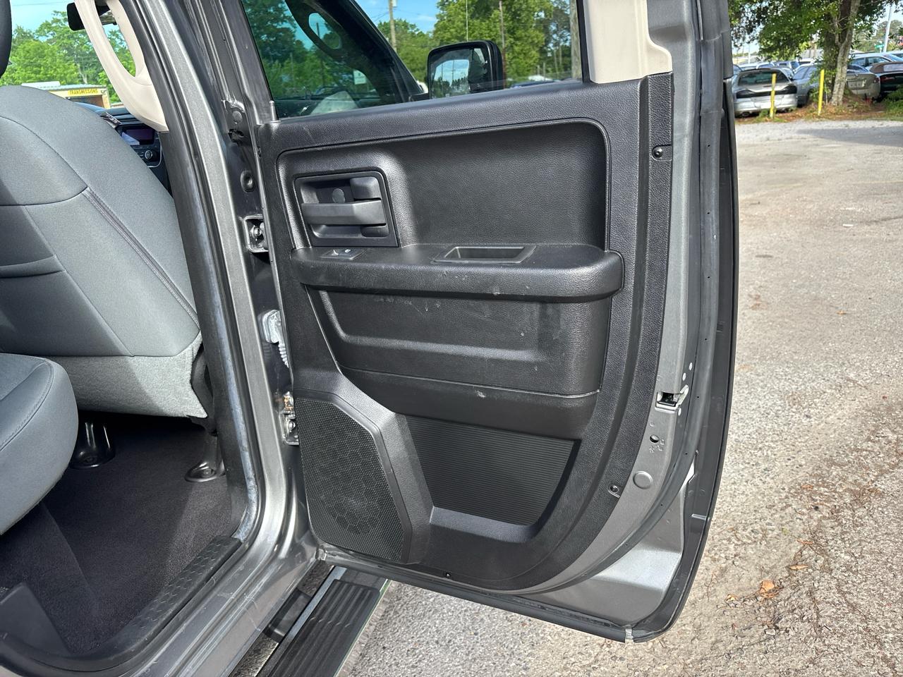 RAM 1500 Tradesman Quad Cab 2WD 2013