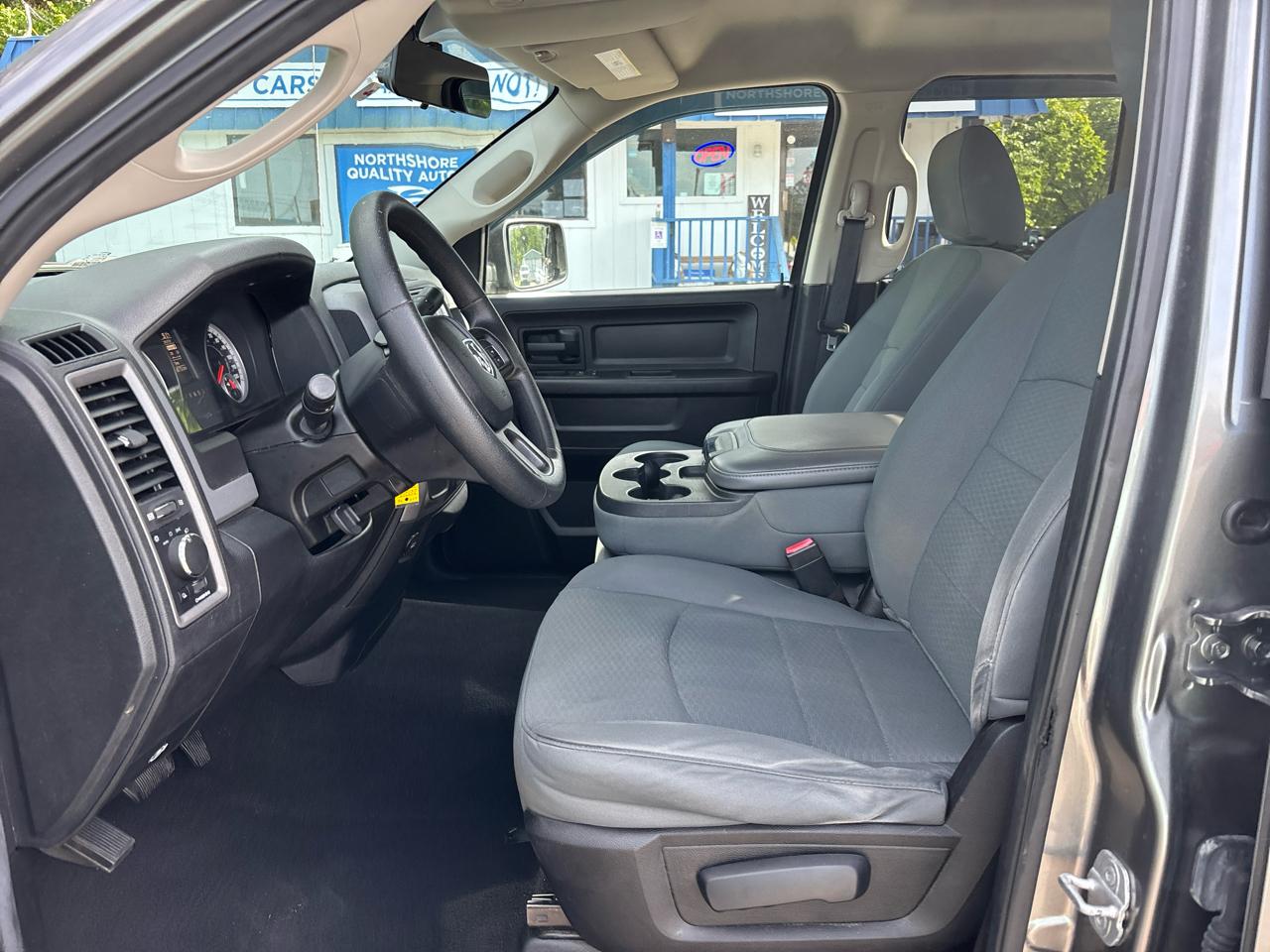 RAM 1500 Tradesman Quad Cab 2WD 2013