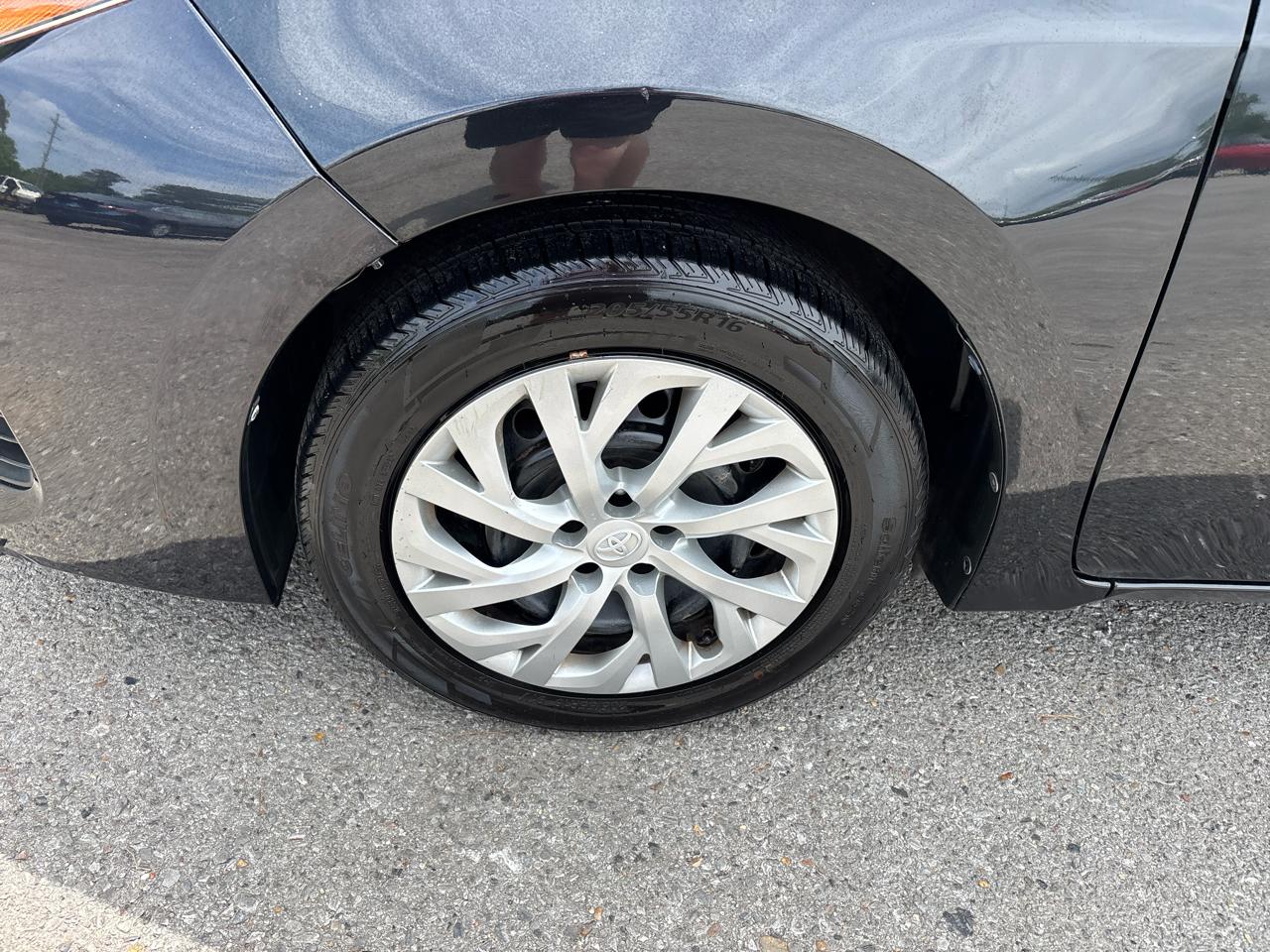 Toyota Corolla LE 4D Sedan 2018