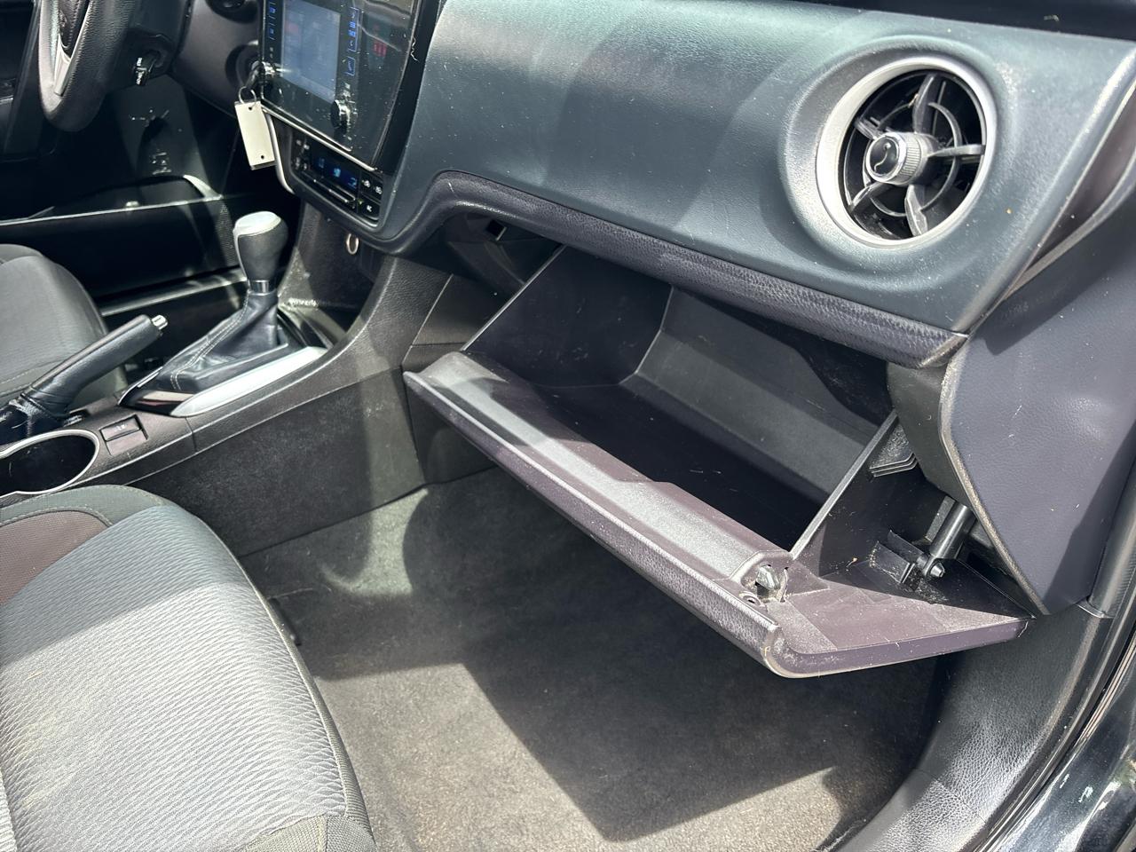 Toyota Corolla LE 4D Sedan 2018