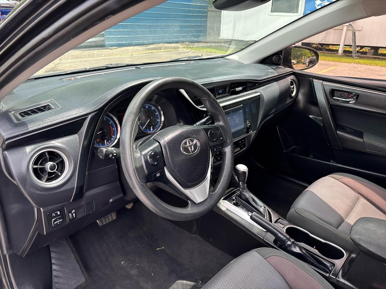 Toyota Corolla LE 4D Sedan 2018