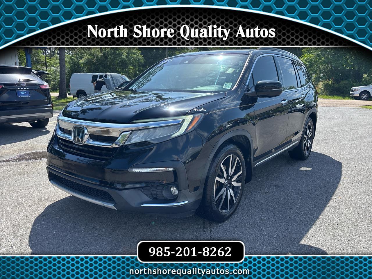 Honda Pilot Touring w/Rear Captain's Chairs 2020