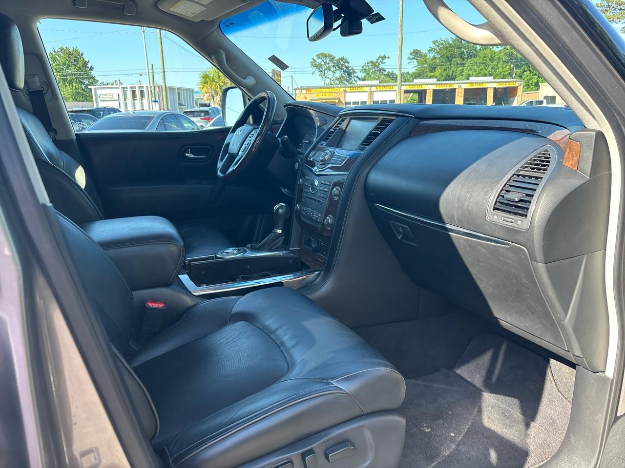 Infiniti QX80 2WD 2017