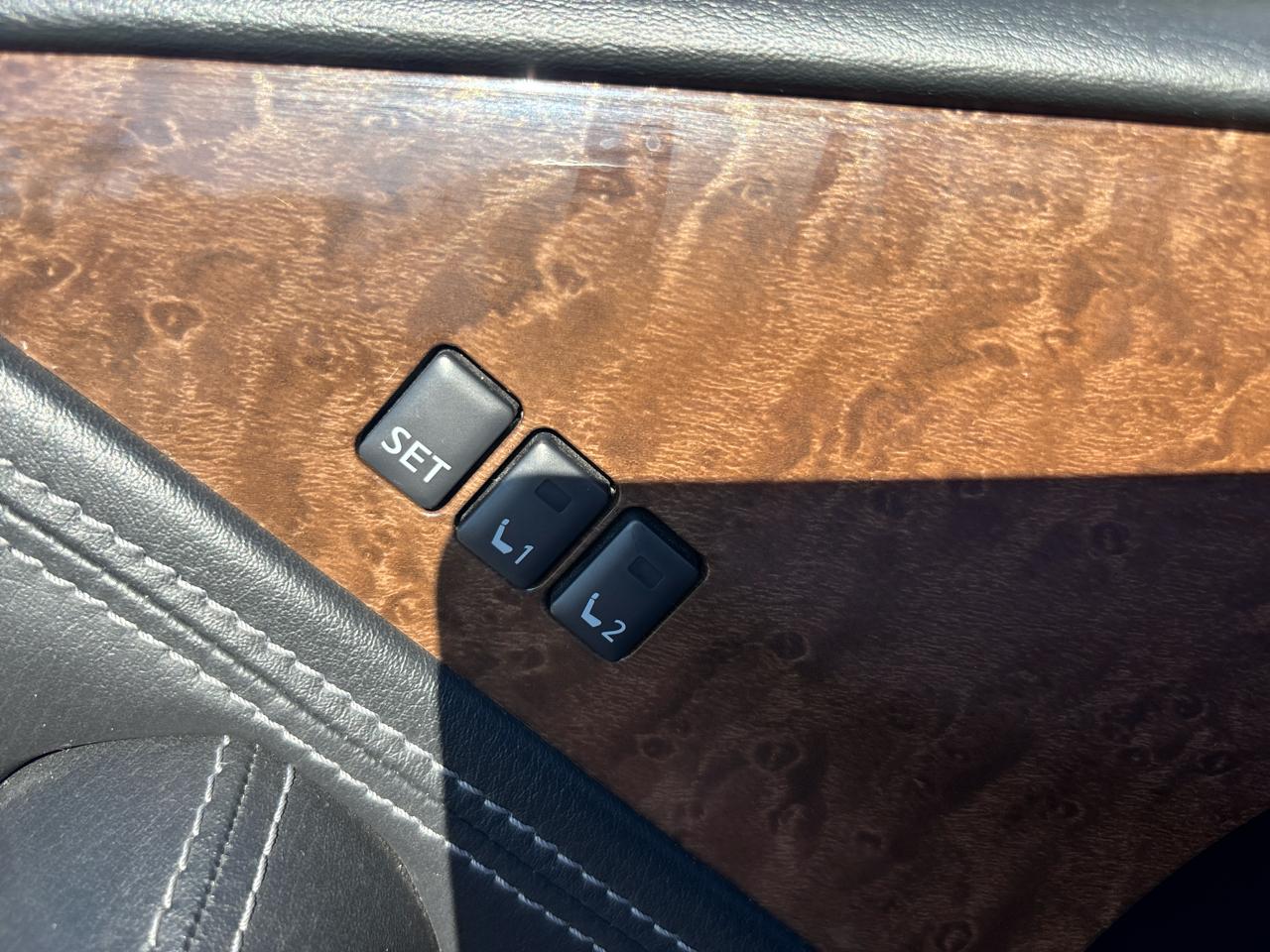 Infiniti QX80 2WD 2017