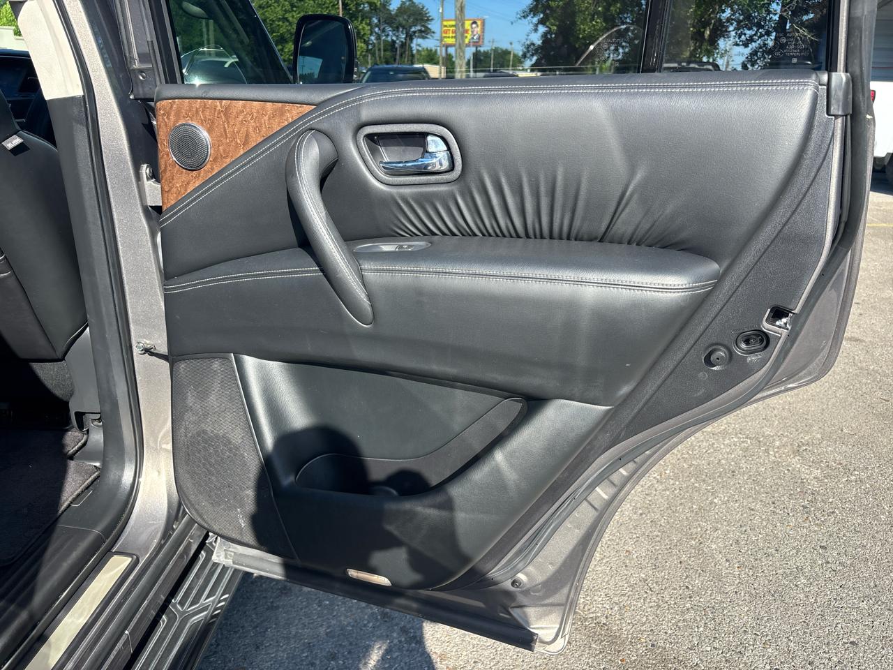 Infiniti QX80 2WD 2017