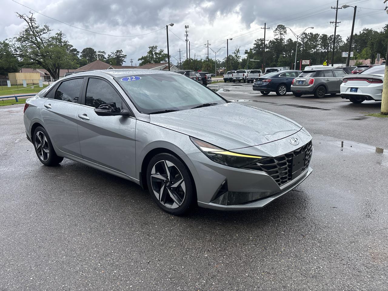 Hyundai Elantra Limited 2022