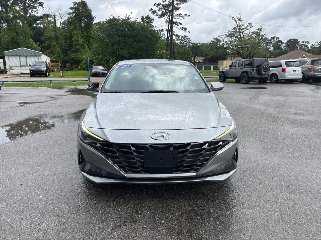 Hyundai Elantra Limited 2022