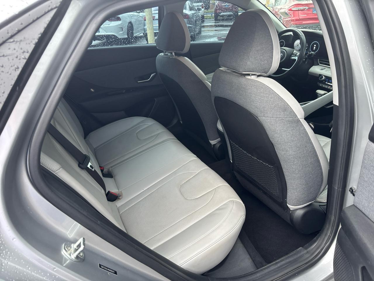 Hyundai Elantra Limited 2022