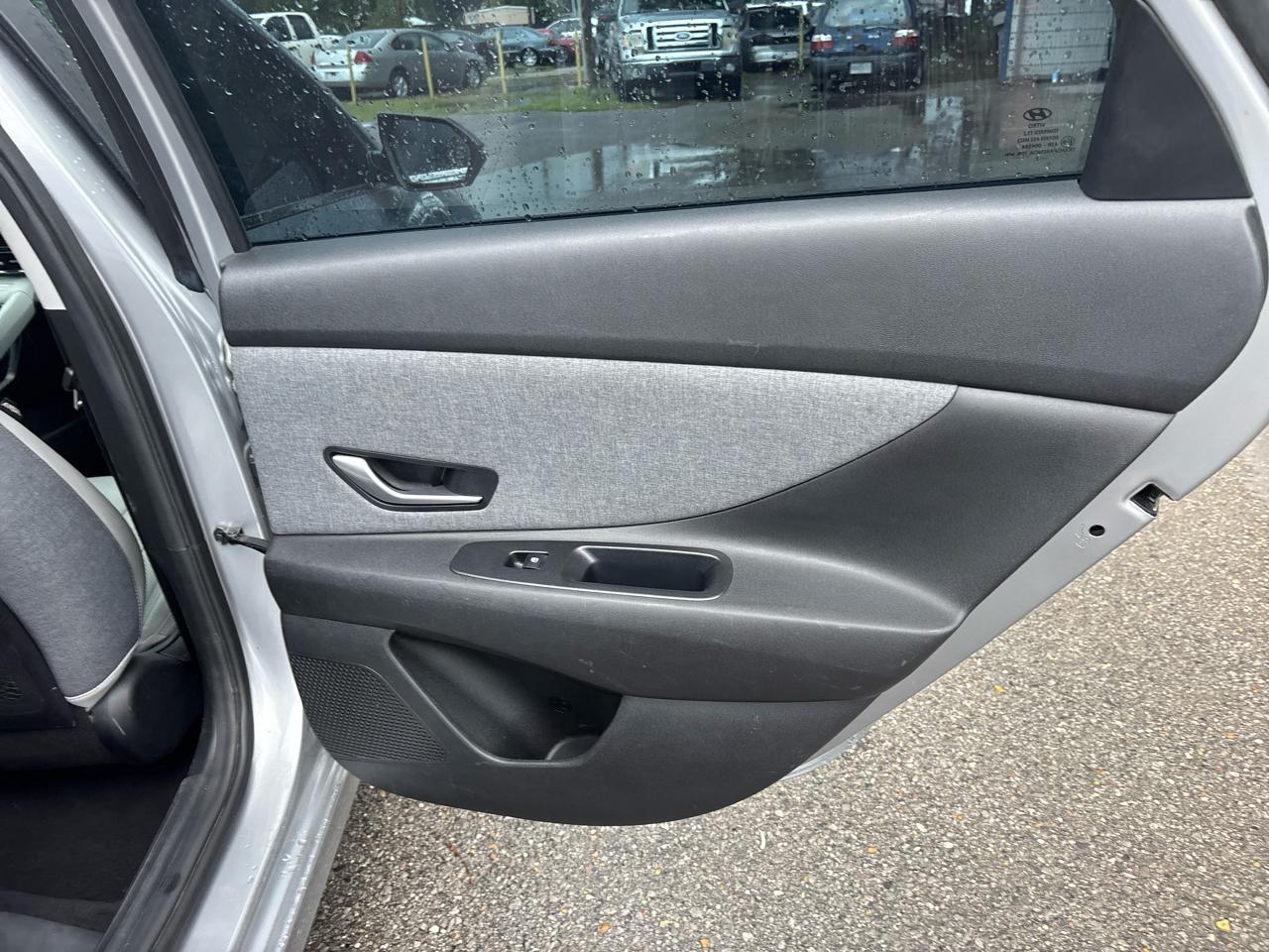 Hyundai Elantra Limited 2022
