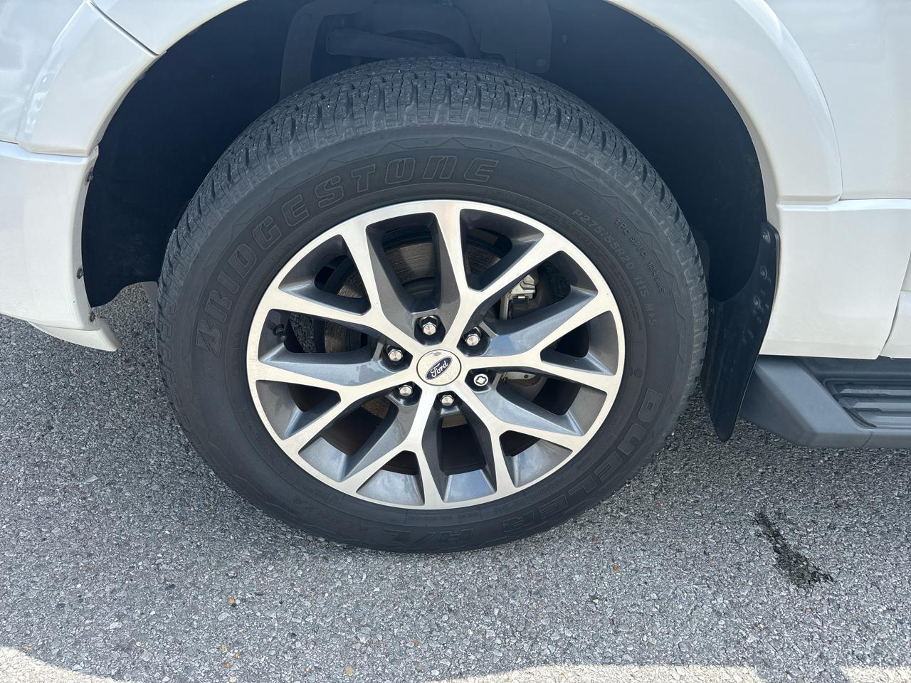 Ford Expedition EL XLT 2WD 2017